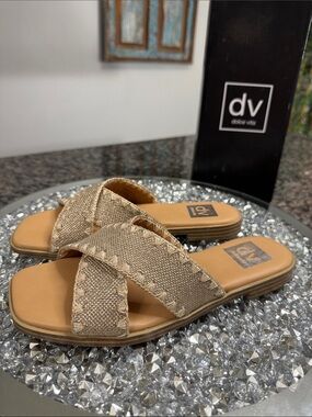 DV by Dolce Vita Beige/metallic gold Crisscross Slide Sandals NEW 6.5